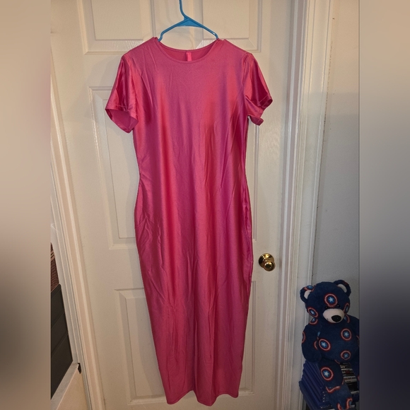 SKIMS Elegant Pink Maxi Dress - Picture 1 of 3